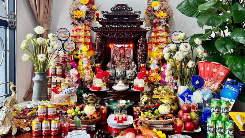 cach trang tri ban tho than tai ngay tet