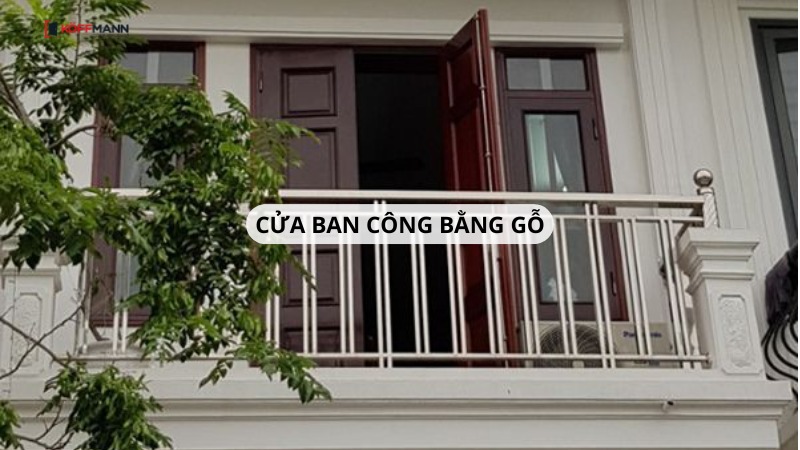 cua ban cong bang go